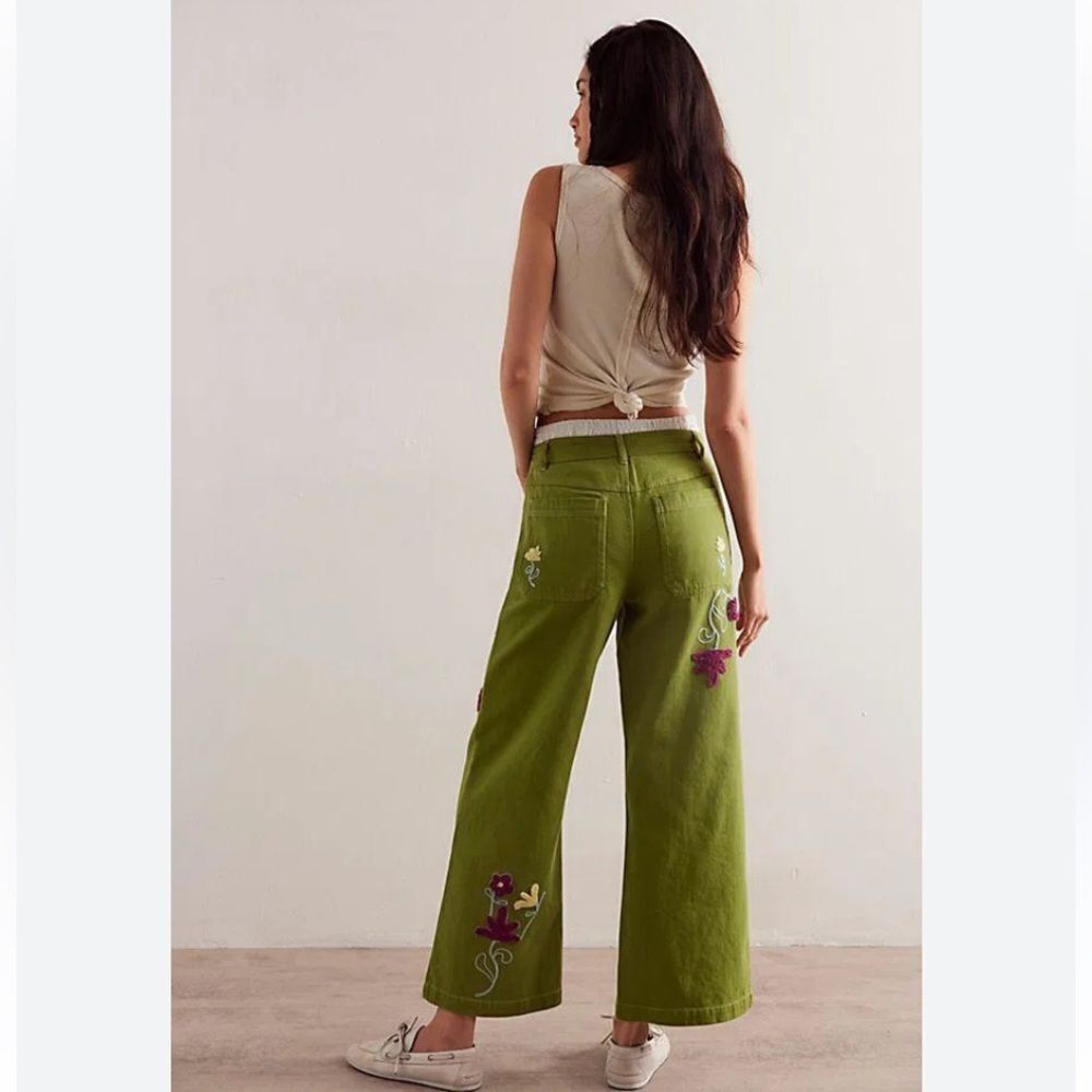 FREE PEOPLE We The Free - Summer Bloom Embroidered Jeans size 28
